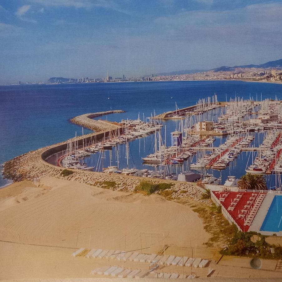 Lydia'S Port Nautic & Beach El El Masnou Extérieur photo
