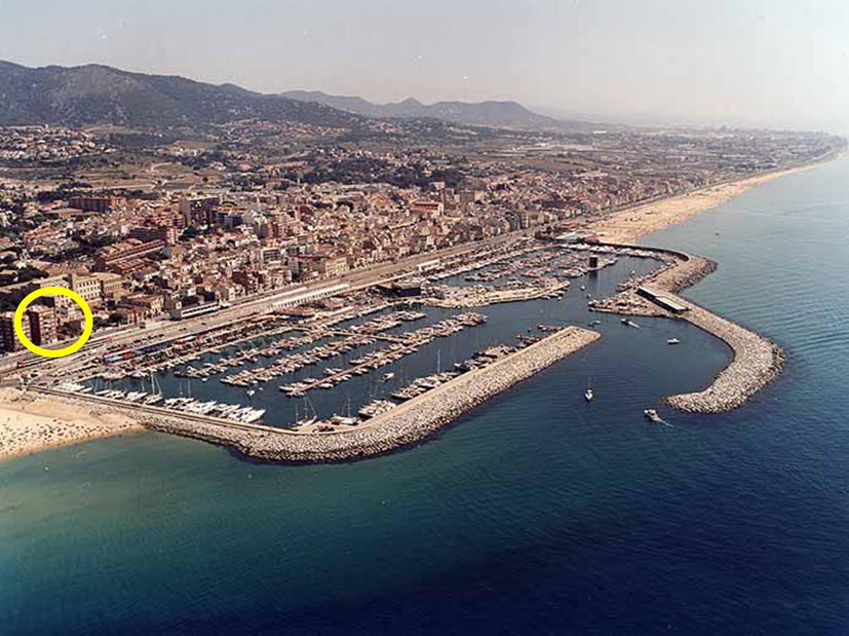 Lydia'S Port Nautic & Beach El El Masnou Extérieur photo